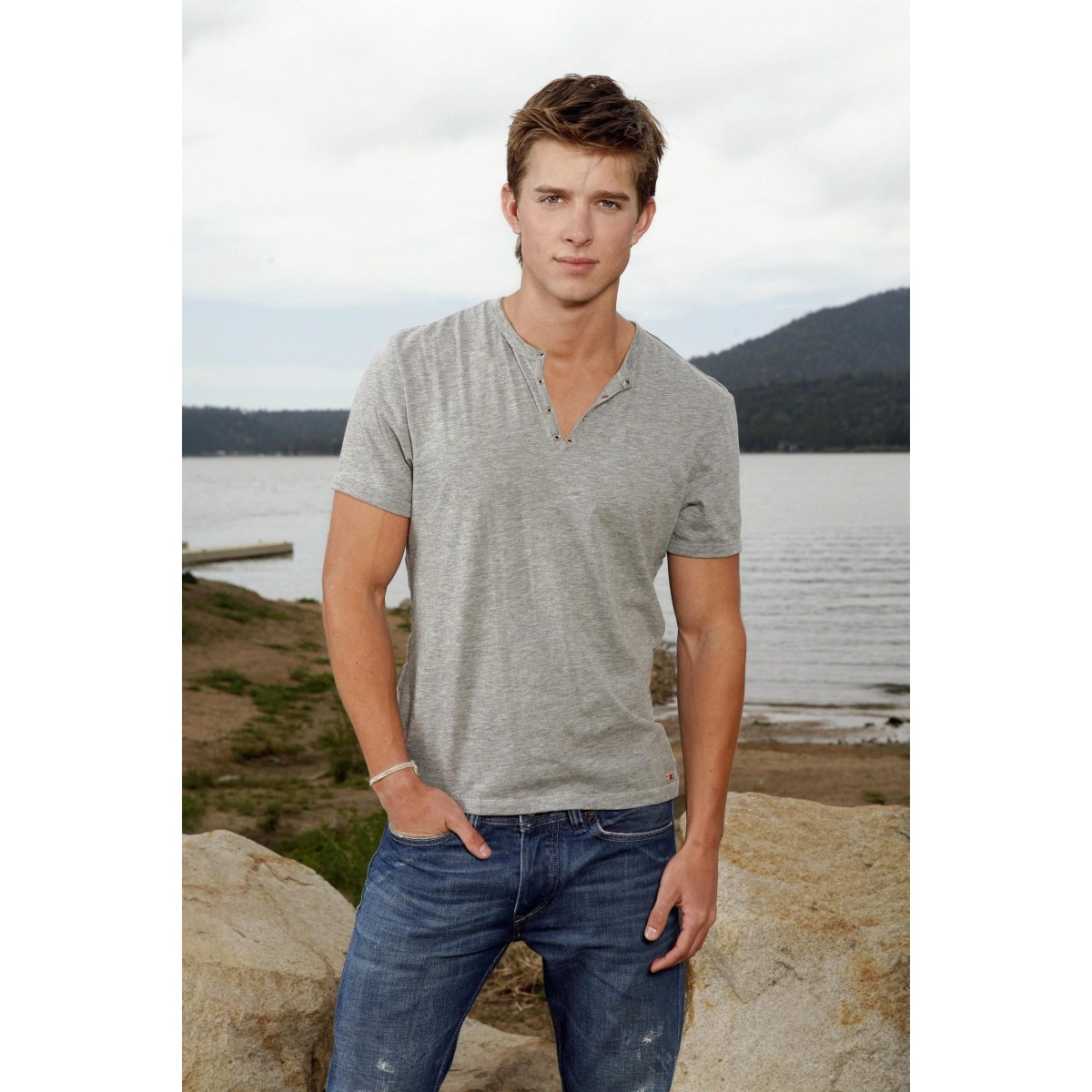 Photo Drew Van Acker